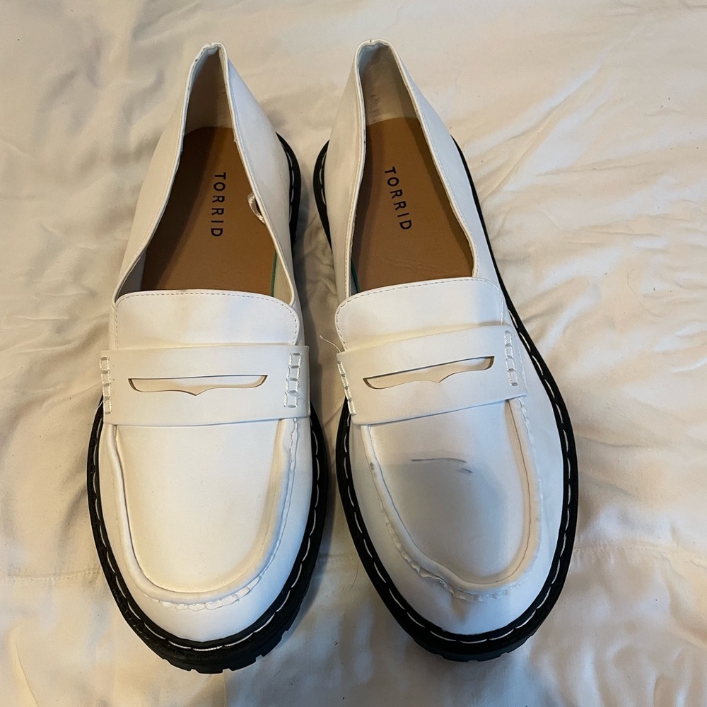 Size 11WW white loafers.